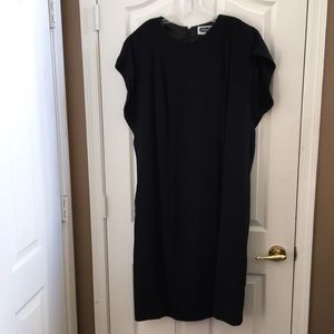 FINAL MARKDOWN Ladies’ Jo Hanna York Classic Black Dress 24w